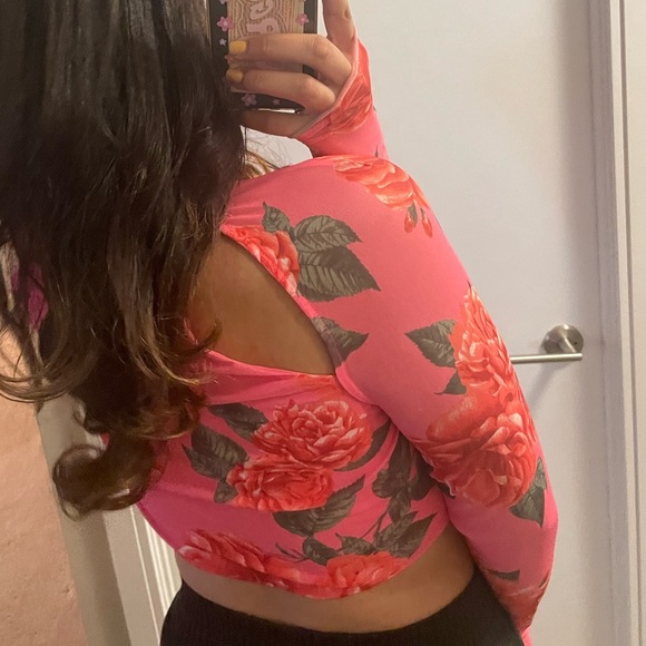 Pink floral mock neck top - Picture 3 of 3